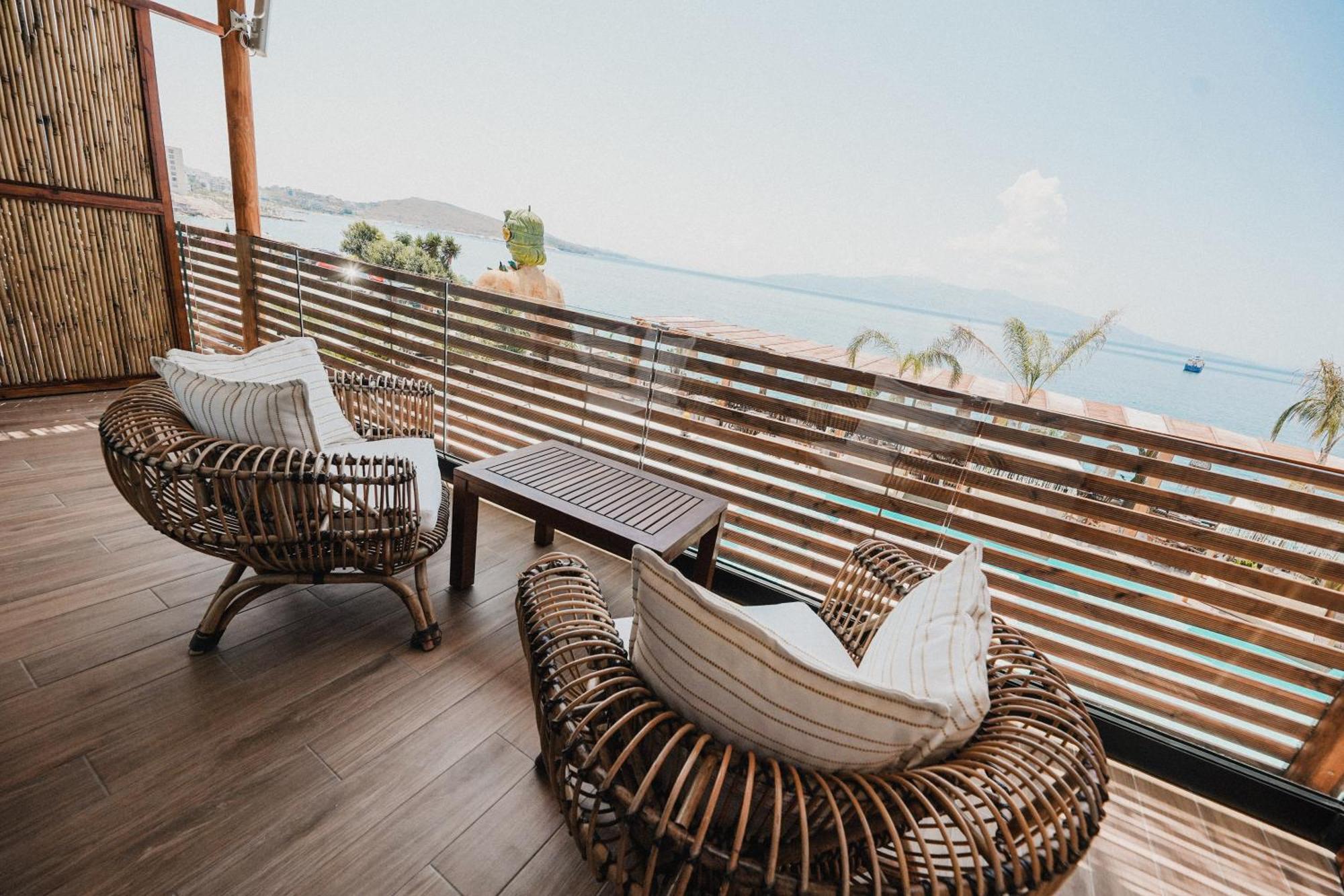Lost Seaside Hotel Sarande Ngoại thất bức ảnh